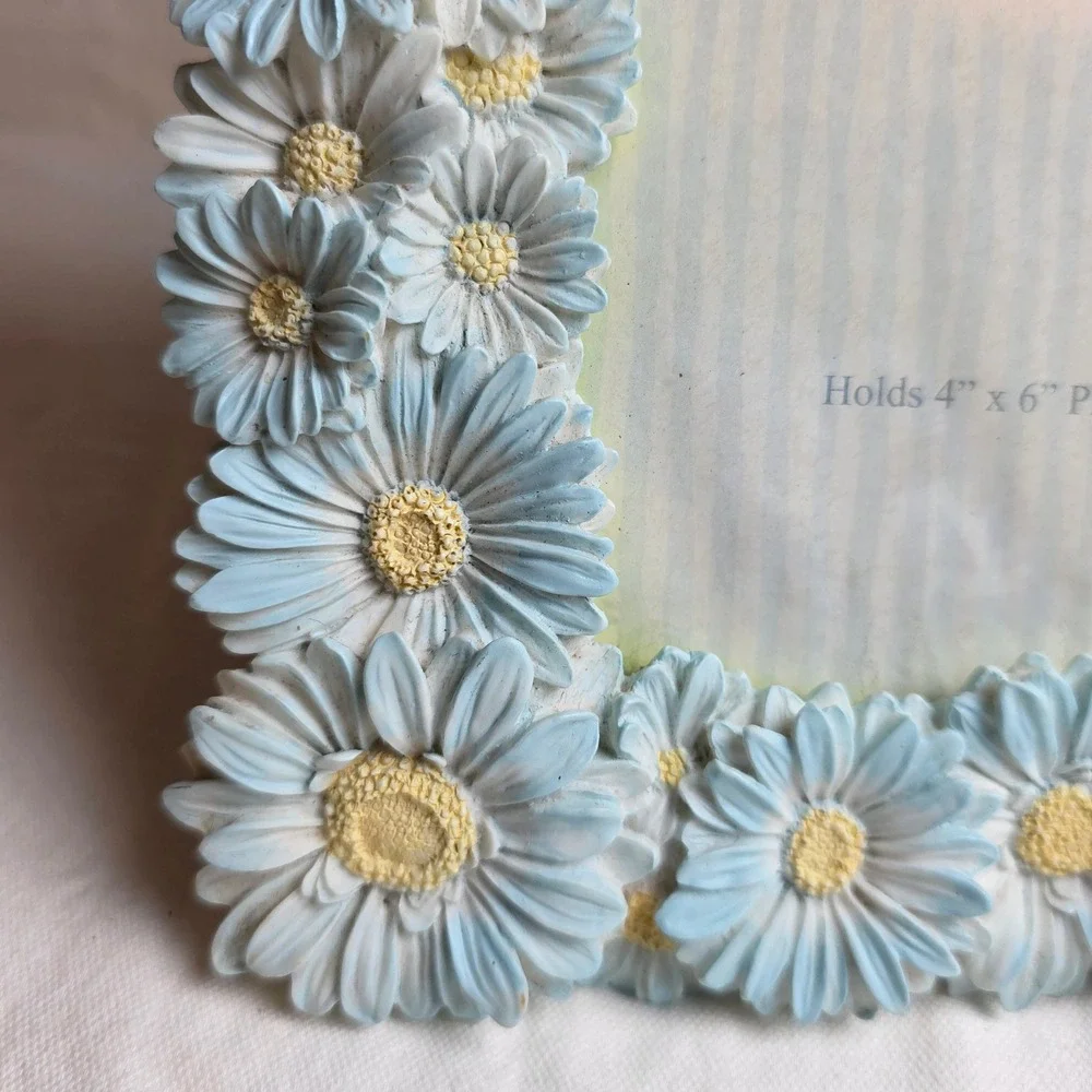 Amscan Blossoms Light Blue Daisy Floral Resin 4x6 Picture Frame Vintage 90s